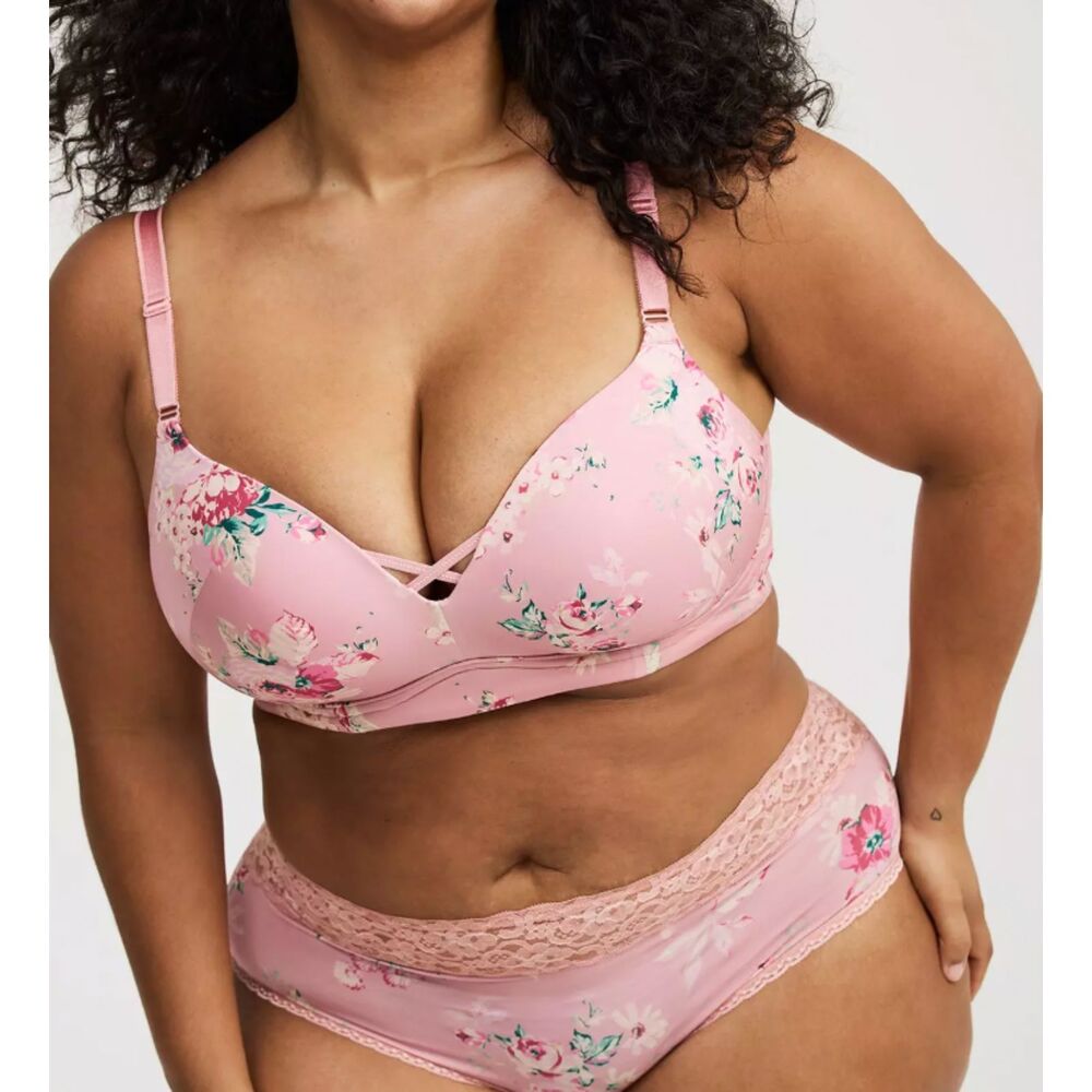 Torrid Wireless Push-Up Bra 44B Floral Bridal Rose Pink CURV Back Smoothing